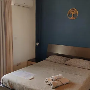 Airport Bedroom With Bathroom Self Check In And Self Check Out Air-condition Included , Mqabba Malte