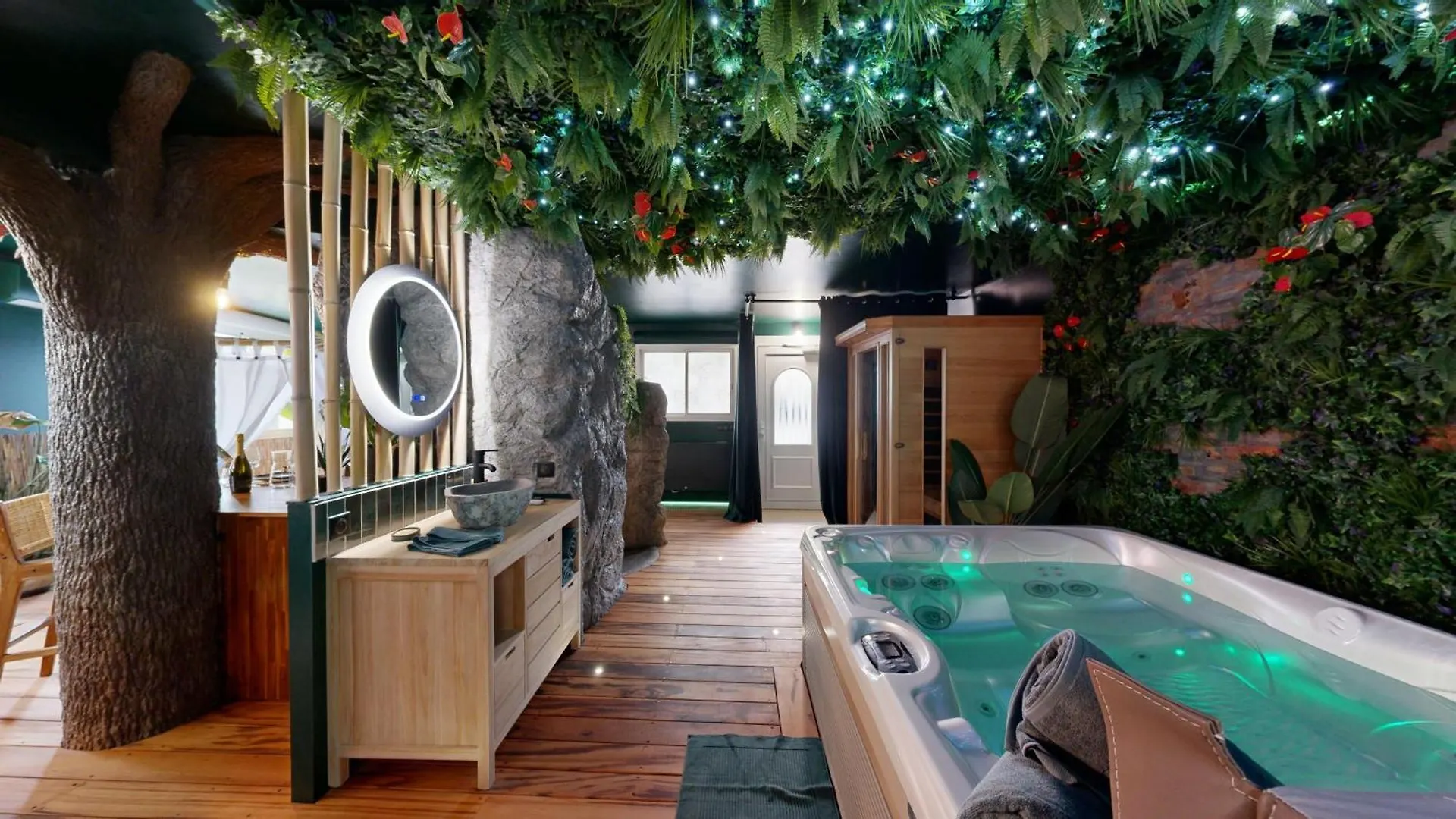 Jungle Love Room Toulouse Frankreich
