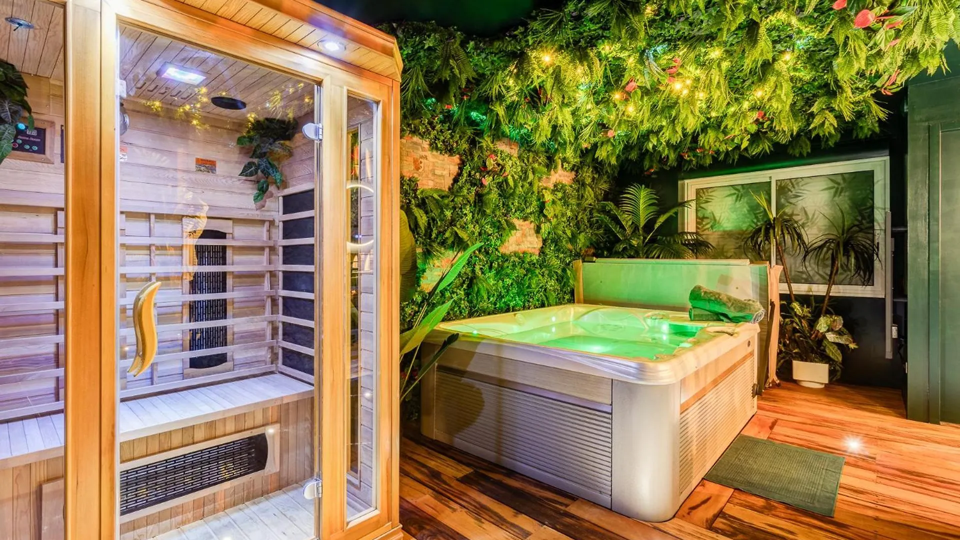 Jungle Love Room Toulouse Frankreich